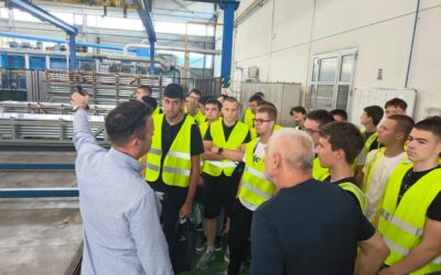 Učenici Tehničke škole u posjetu tvornici Emerus i Mostaru